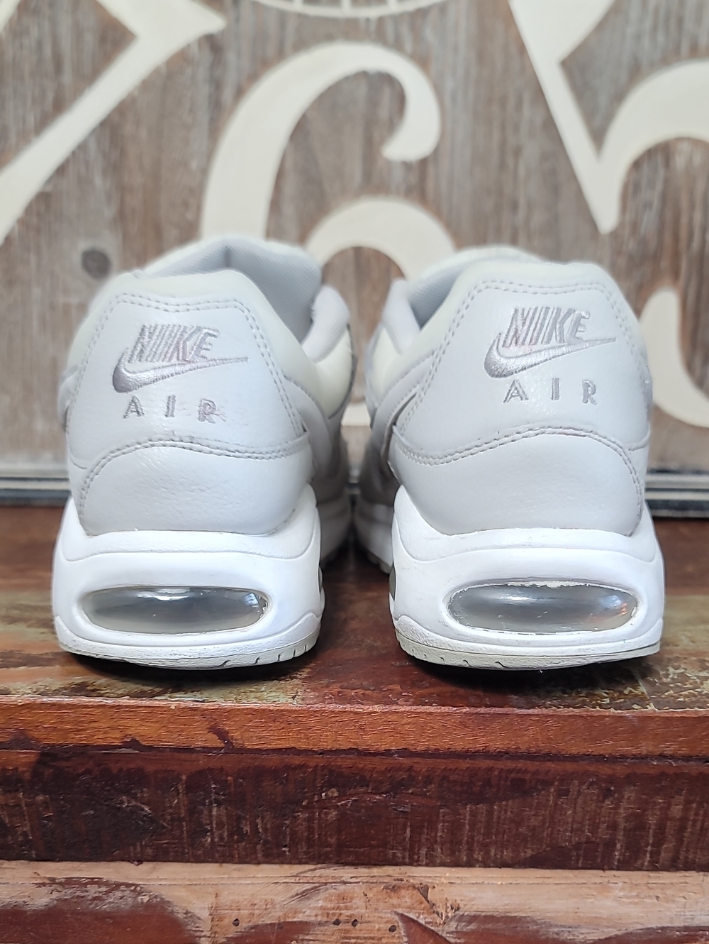 Nike Wmns Air Max Command "Light Bone/White" Wmns 9.5 Good Condition - Picture 7 of 12